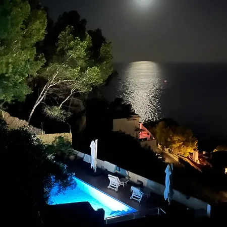 Sunset Bay فيلة لا هيرادورا